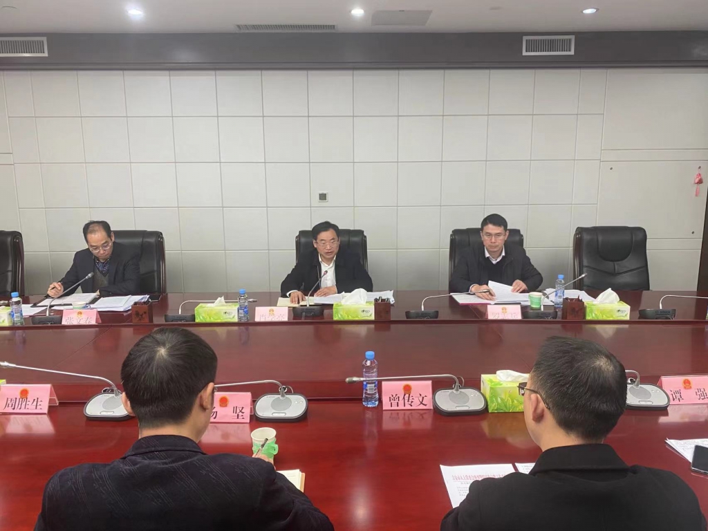 肖学亮出席市人年夜常委会侨民平易近宗工委对口接洽部分负责人座谈会